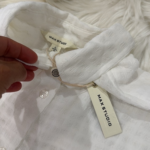 🤍MAX STUDIO Women's Seersucker Short Sleeve Shirt - Picture 4 of 13